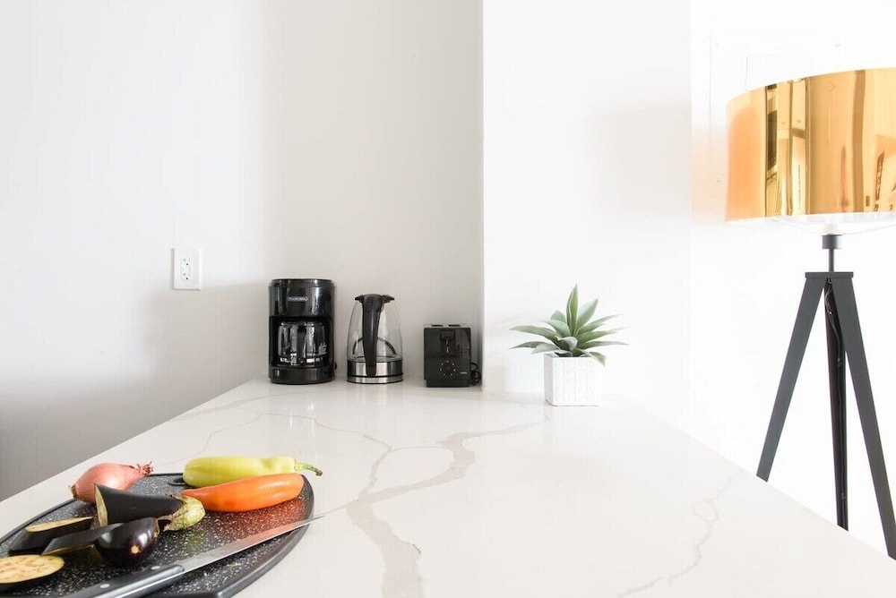 1597 New York Apt