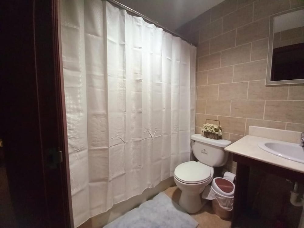Las Brisas, Juan Dolio, 3br, 2 Pools, Jacuzzi, Beach, Golf, 7 Sleeps