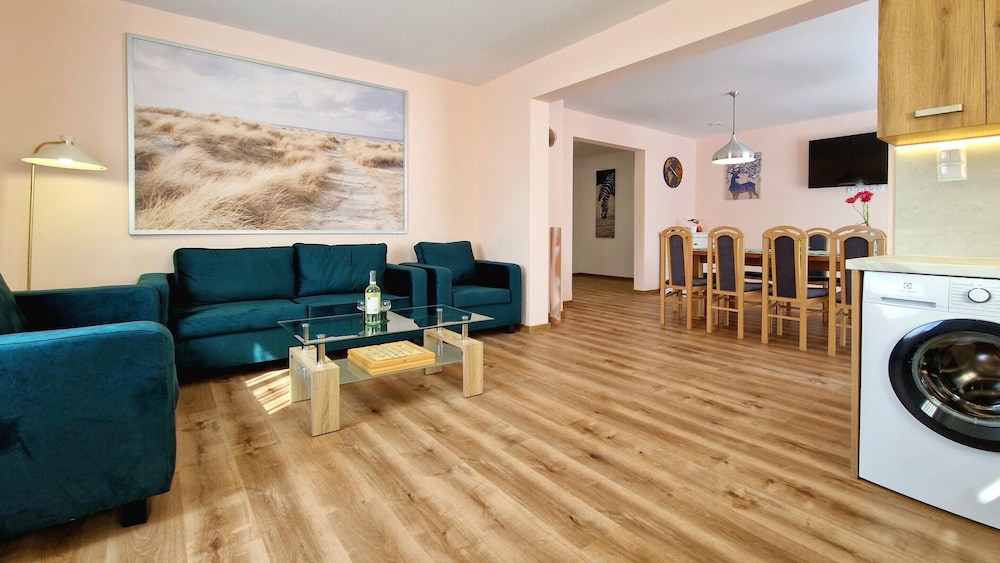 Holiday Home Wisniowa With Pool and Mountains