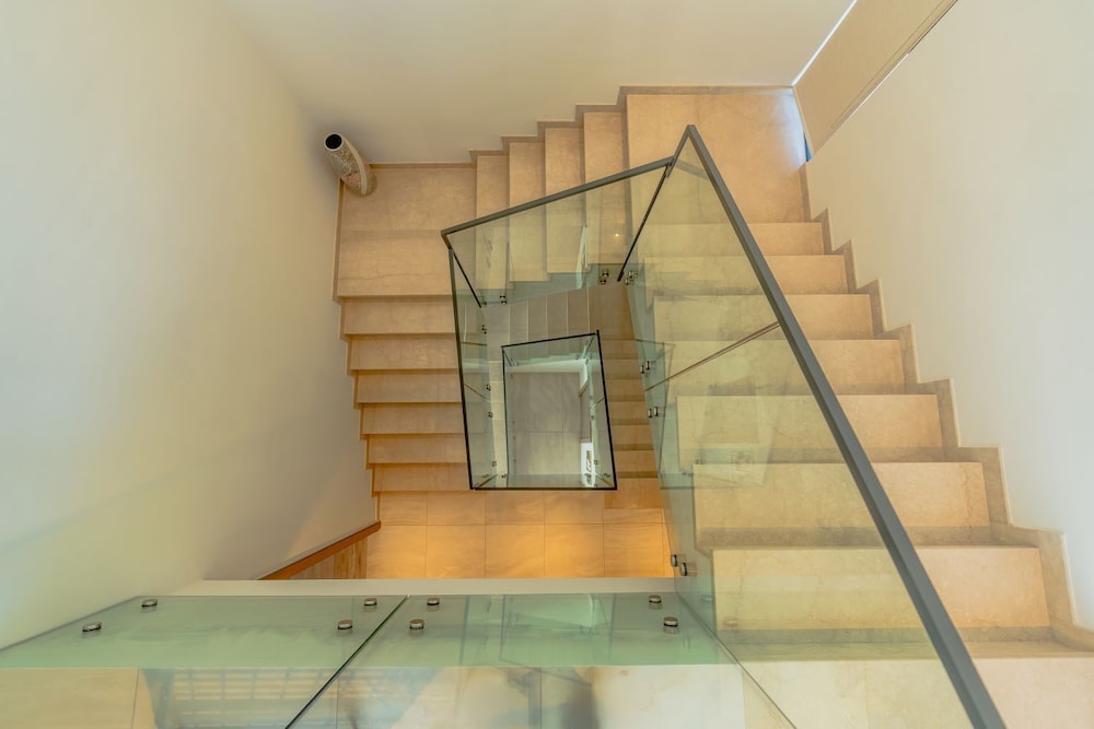 Luxury townhouse in Al Danah Bay