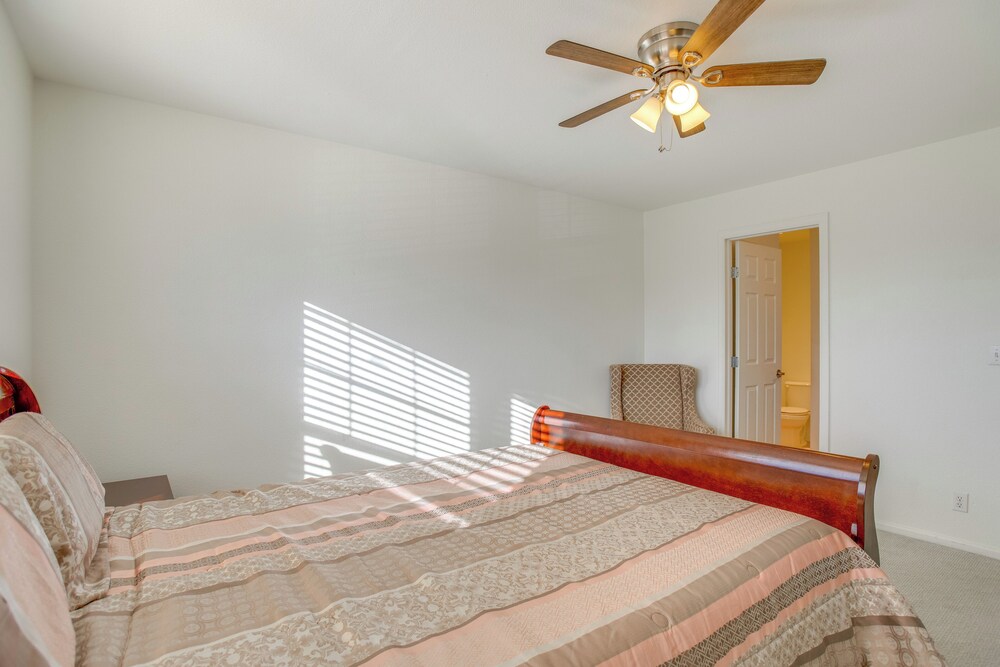16 Mi to Dtwn Denver: Cozy Townhome w/ Patio!