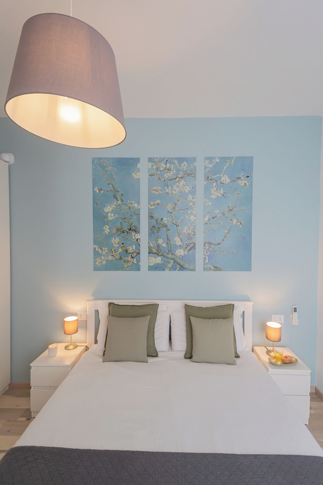 Old Court Hideaway by Rent all Como
