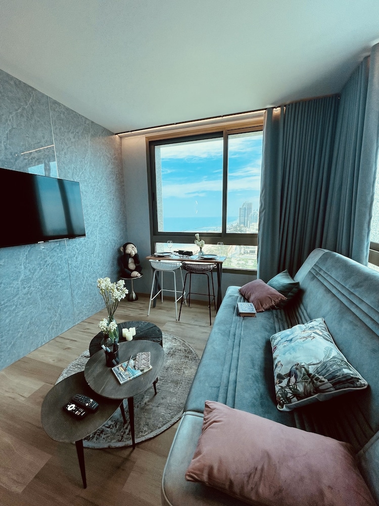 Carmel Holiday Apartments
