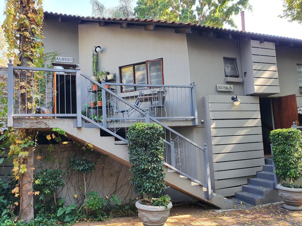 Waterhouse Guest Lodges 295 Indus Street