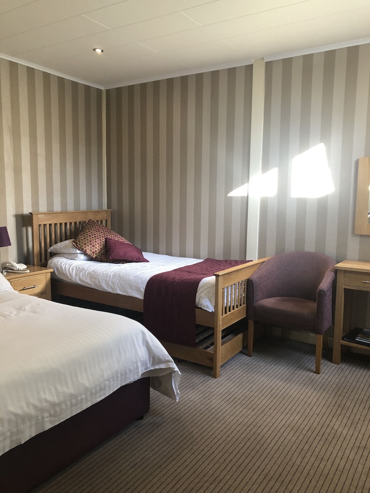 The Dog and Partridge Country Inn