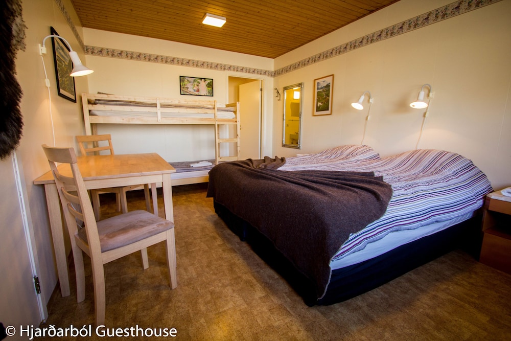 Hotel Hjarðarból