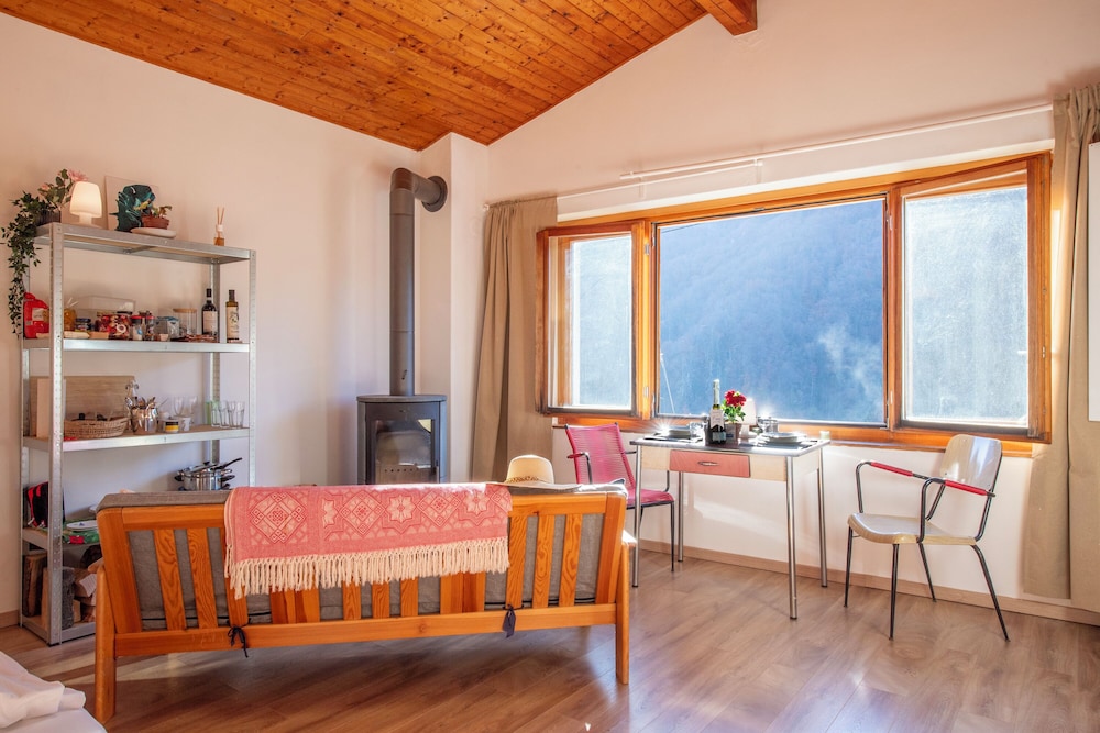 Mountain Views In Camedo