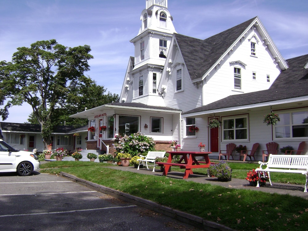 Lakelawn B&B Motel
