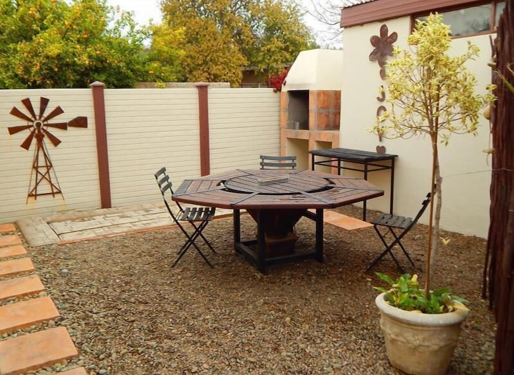 Oak Rest Guesthouse