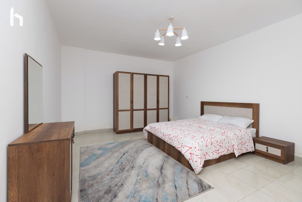 Family stay Apartment in Rehab city