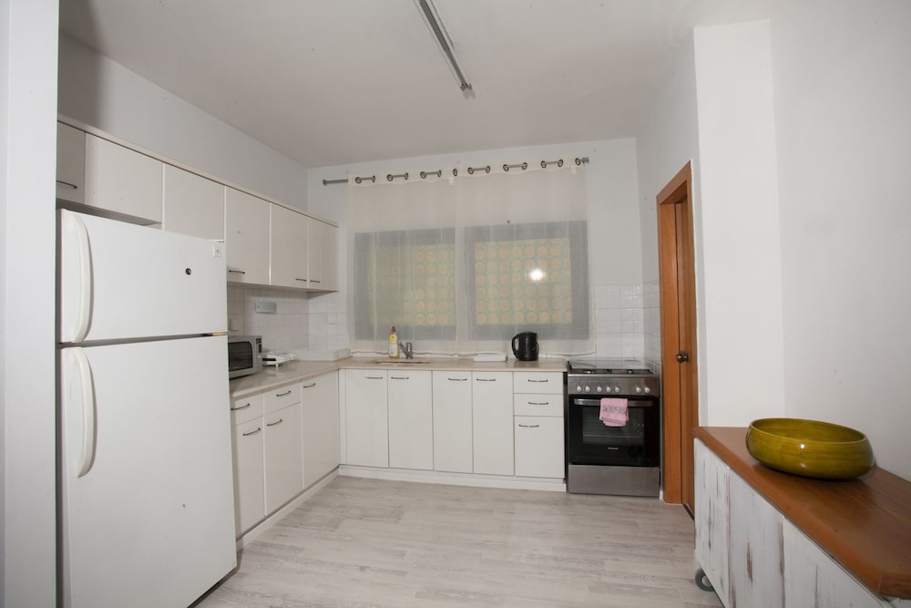 The Sea Apartments Tel Aviv by different locations