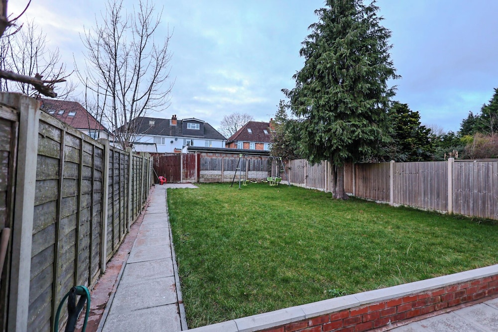 Sleeps17 Bliss 7-bedroom Luxury Escape Birmingham