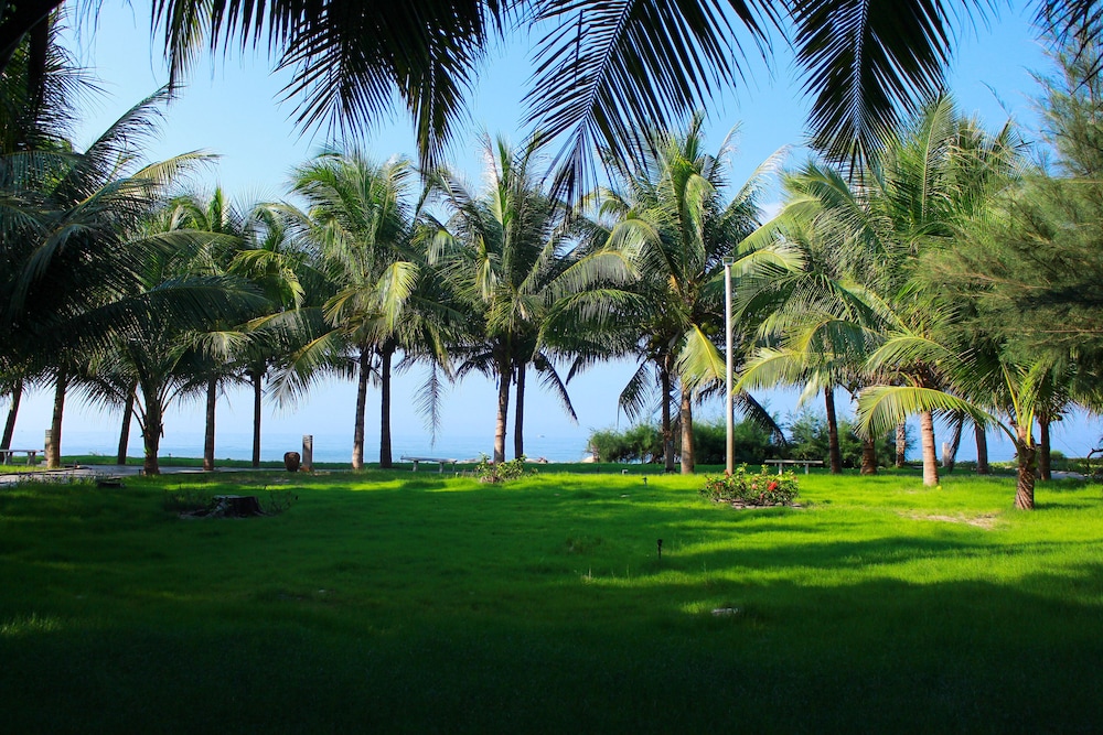 Dat Lanh Resort