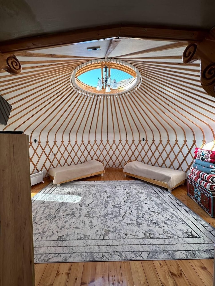 Rahmat Yurts