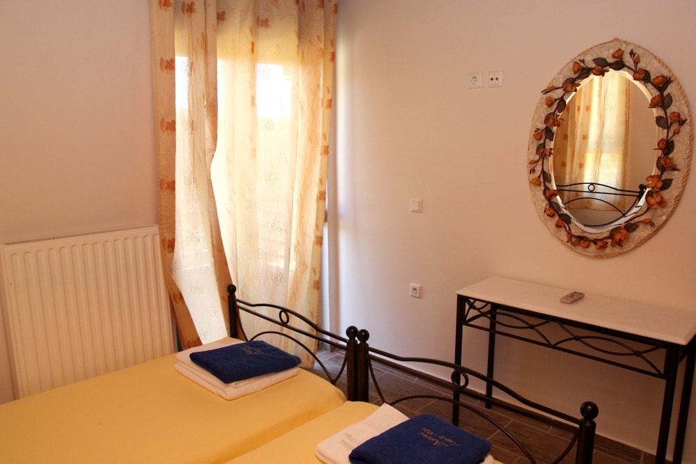 Athina Luxury Villas