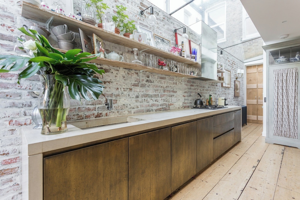 Barlby Road III by Onefinestay