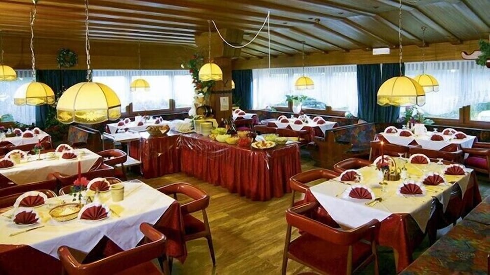 Hotel & Camping Gisser