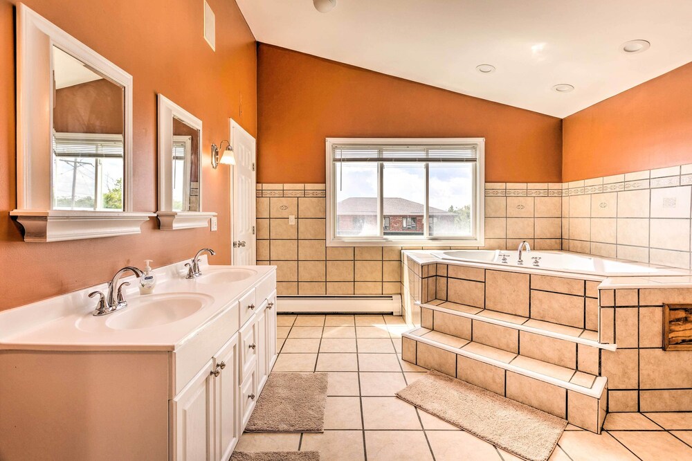 Coastal Abode w/ Beach Views, Walk to Beach & Bars view 2