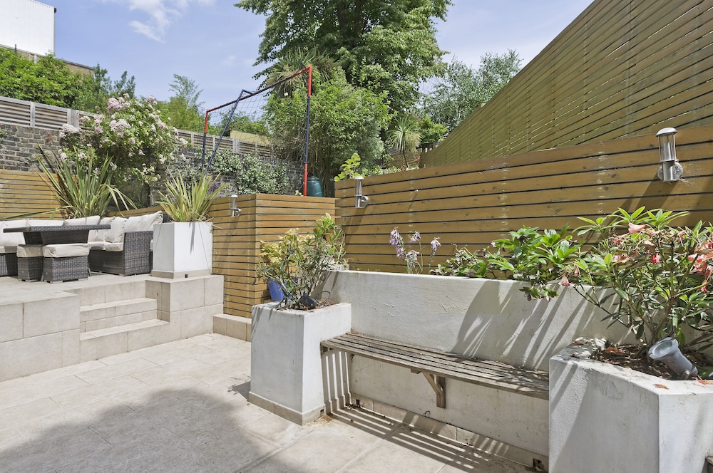 outdoor bbq area