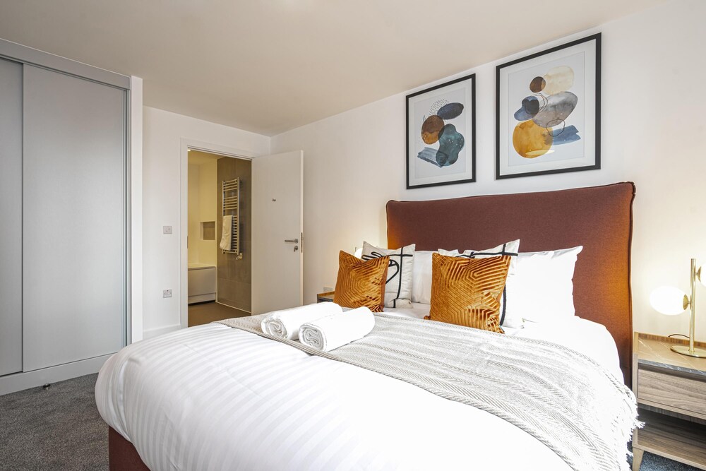 Designer Waterside Flat