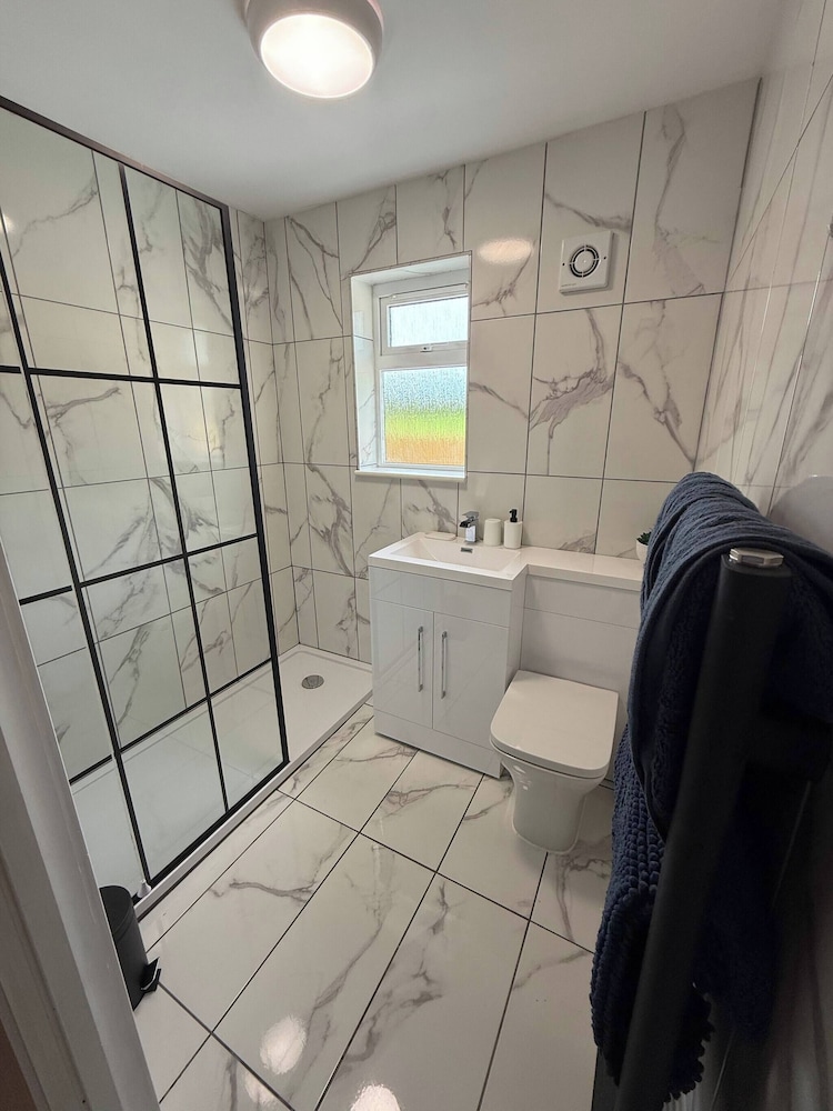 Charming Bungalow in Picturesque Silton Village
