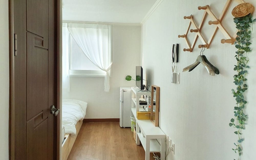 Tongyeong Slobbie Guest House view 2