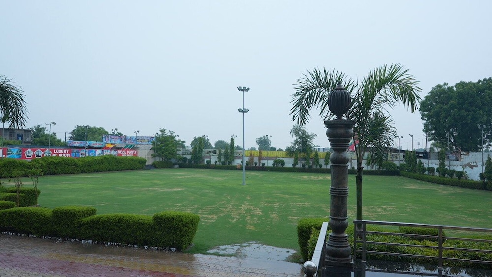 Hotel Holiday Fun Resort