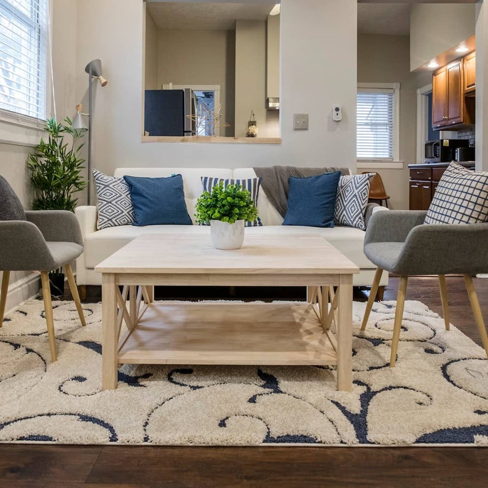 Gorgeous 3BR 2BA on Frankfort by Cozysuites - Image 3