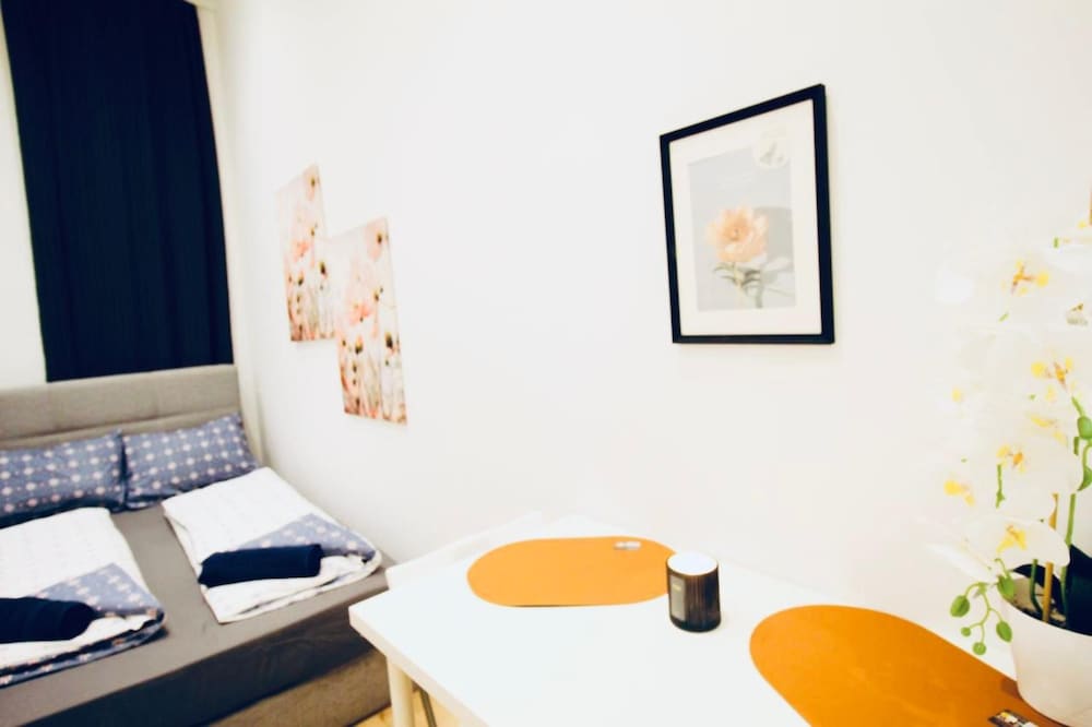 Cozy 5BR Apt 10min Walk to Augarten