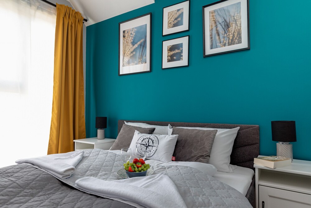 Little Laguna Apartments by Renters view 2