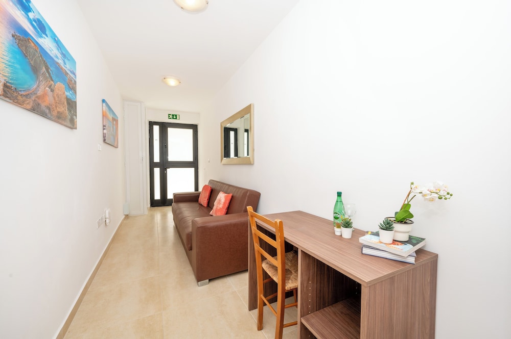 Sea Bliss Maisonette close to sea photo 2