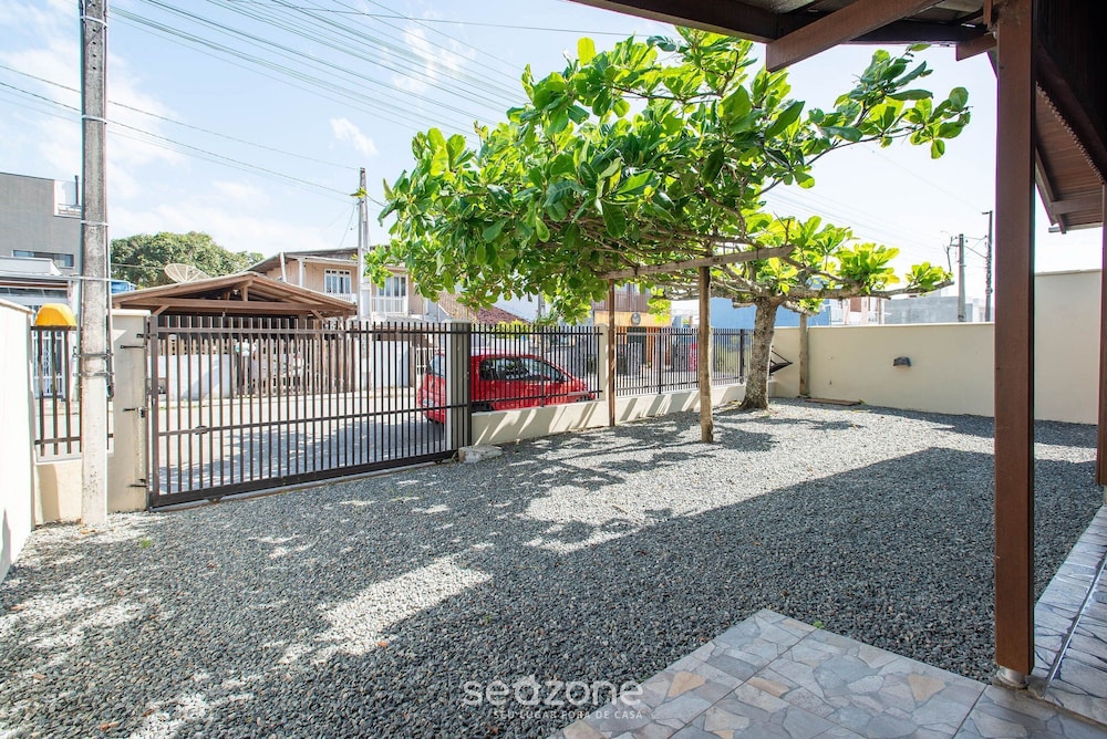 House w/ Barbecue 600 m From the Beach Nus0636