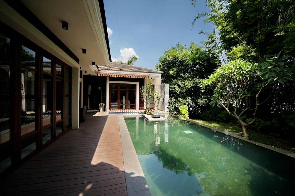 GLOBAL MIGRATORY BIRDS RESORT HOTEL