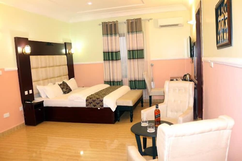 Vertex- View Hotel and Suites view 5