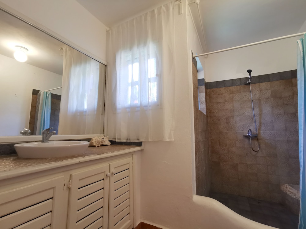 Los Corales Tropical Beach Resort & SPA