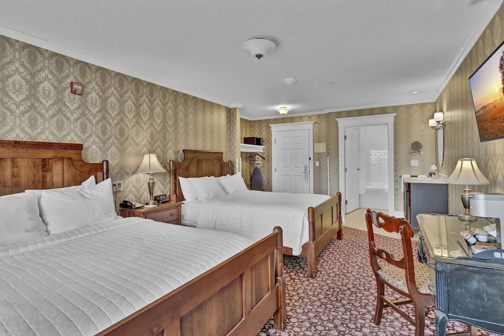 Hotel St James Hotel, a Historic Hotel of America - Image 1