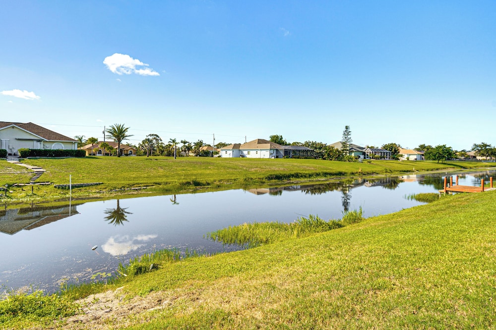 Near Golf & Beaches: Luxe Home in Rotonda West!