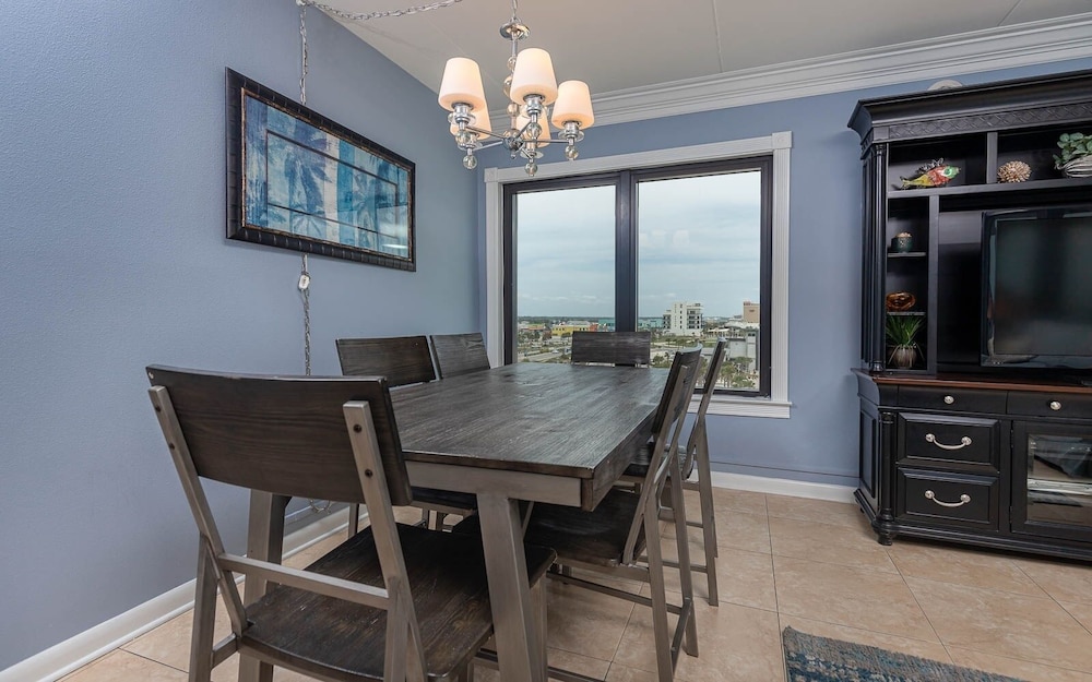 Island Winds East 501 3 Bedroom Condo