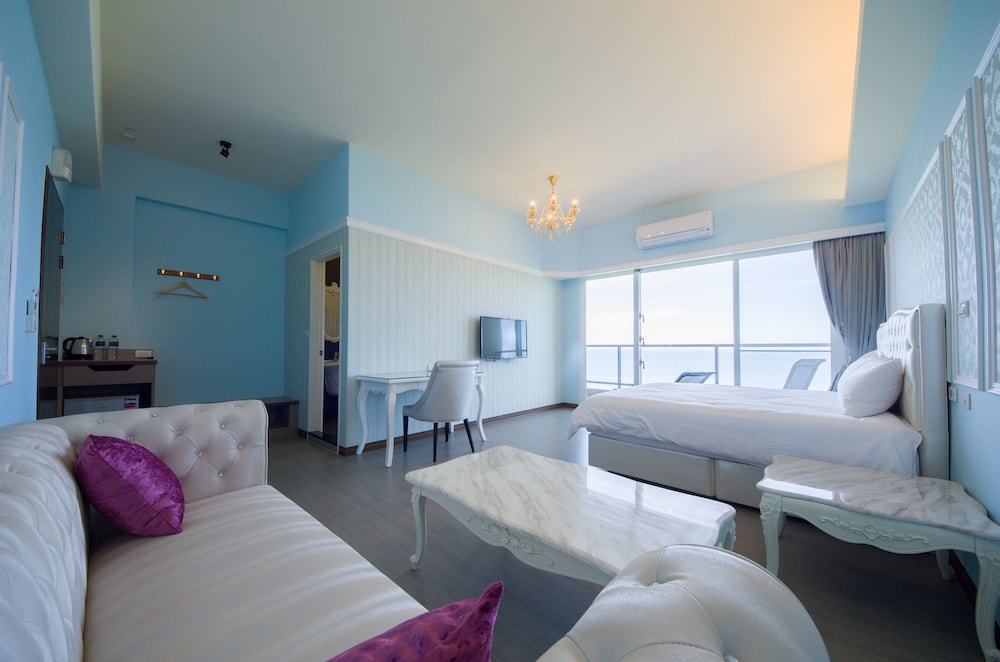 White Spray B&B