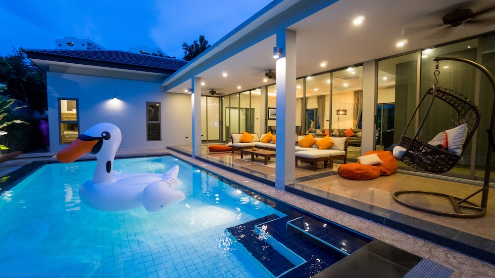 Villa Navin Premier Pool Villa
