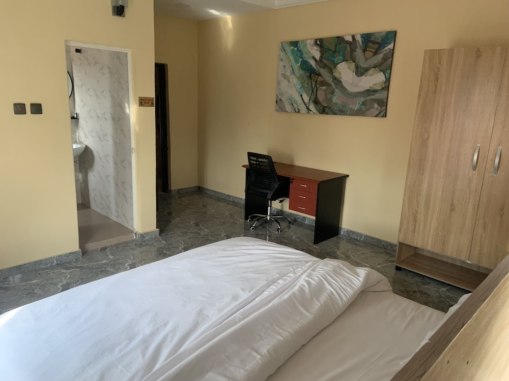 Blue Icon Apartment view 3