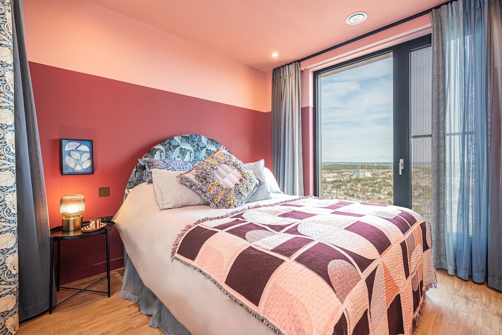 The Eades Laura Perryman 1 Bed