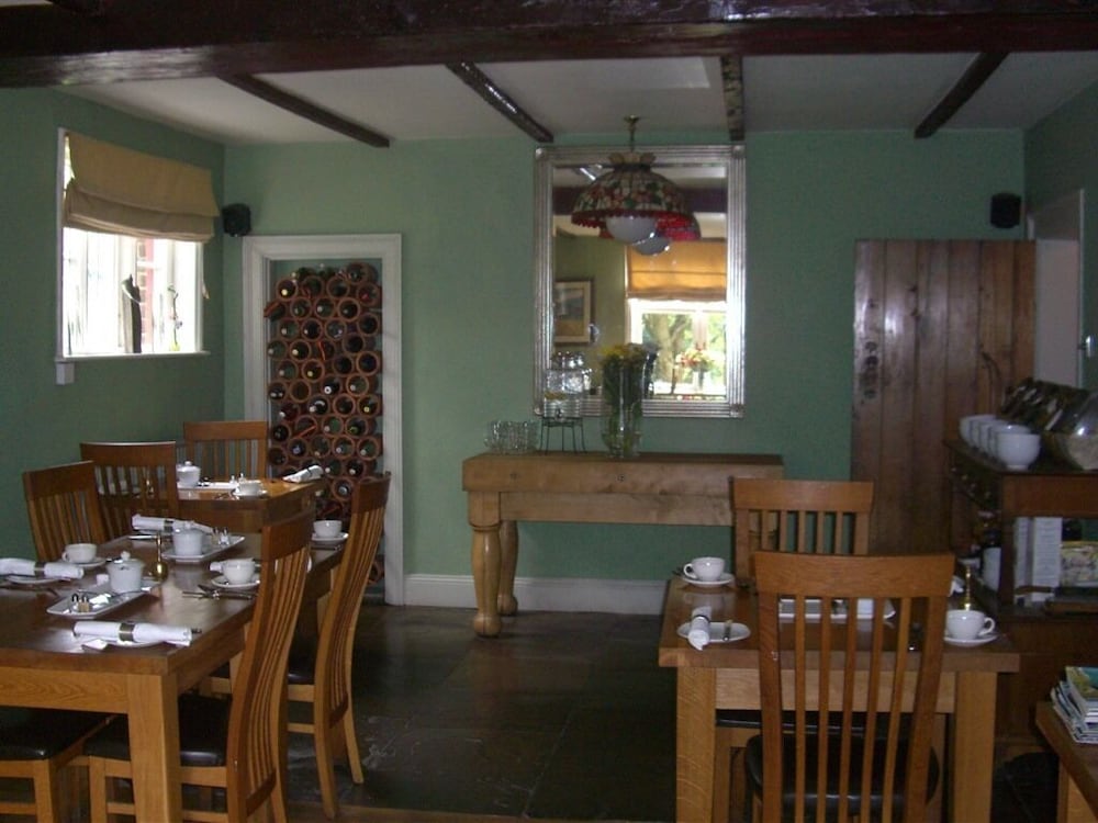 Altrincham Vacations - Ash Farm Country Guest House - Property Image 35