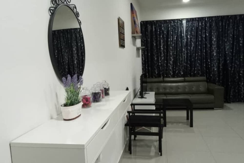 Trefoil Setia Alam B32 photo 3