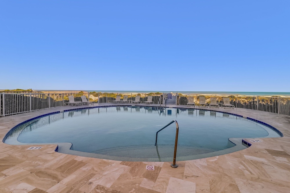 21 Ocean Place 3 Bedroom Condo
