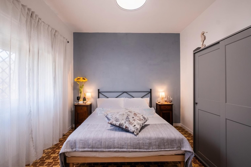 Sunshine Escape Villa In Porto Cesareo