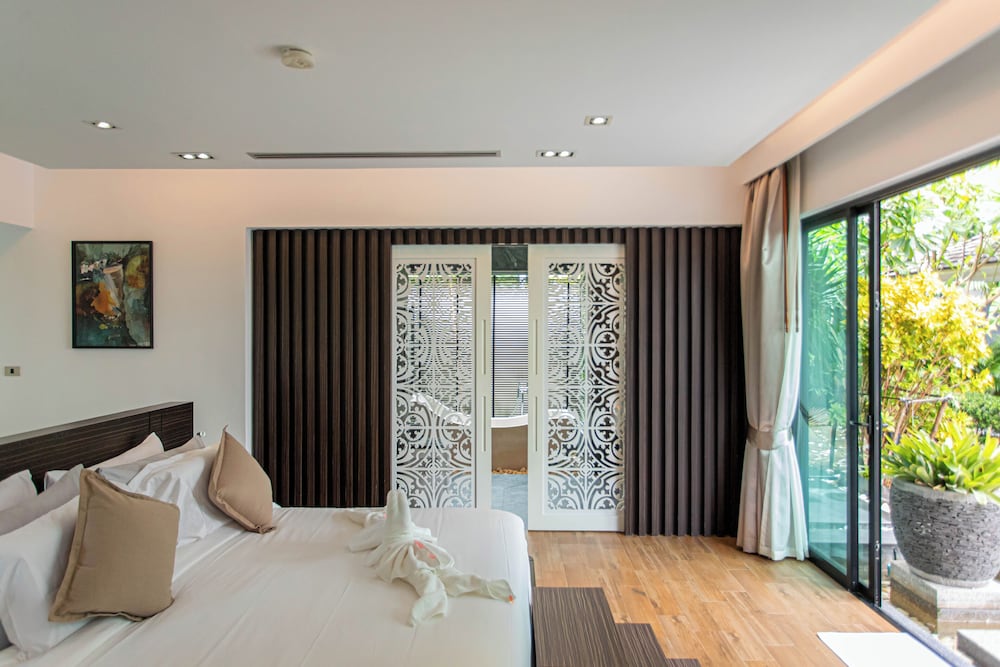 Tropical Haven 4 Bedroom Pool Villa view 4