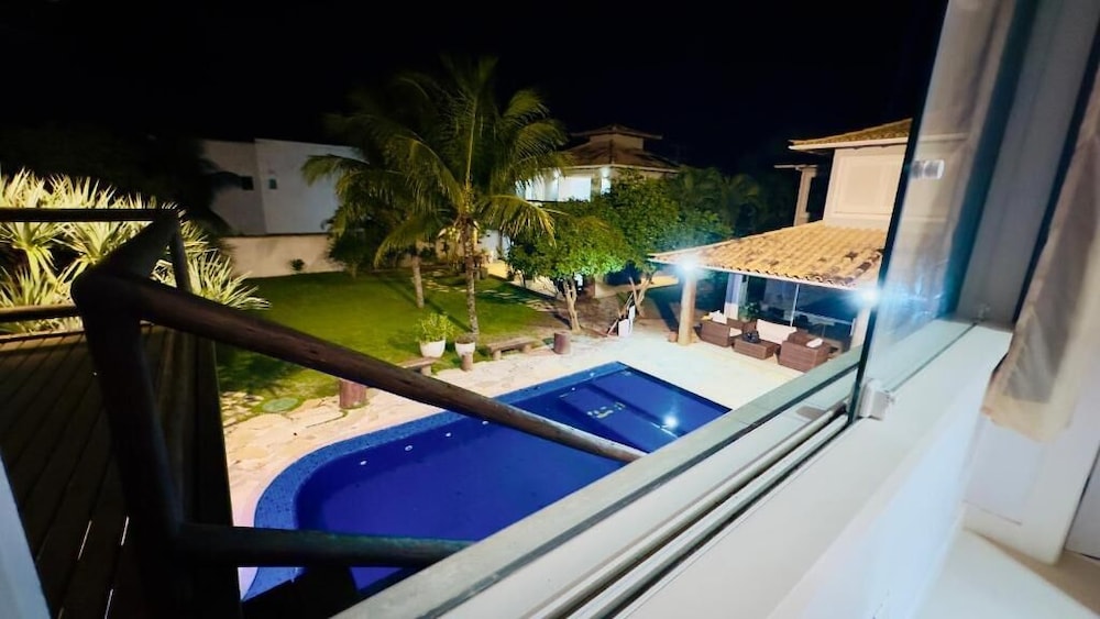 Jolly Praia de Tucuns e Hospedagem
