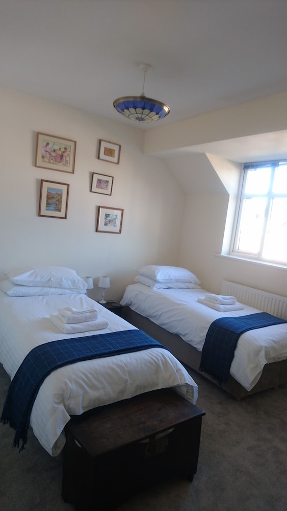 47 Wetherby Way view 3