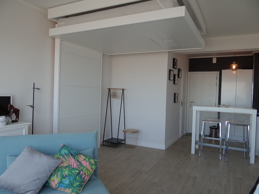 Studio in Nieuwpoort With Stunning Sea View